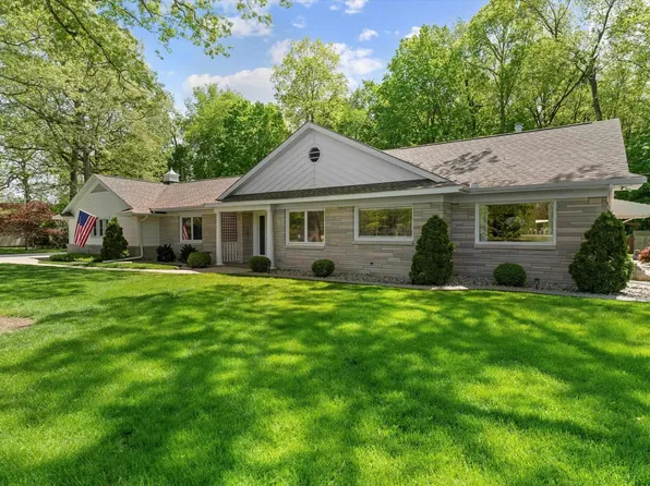 2808 Martin Manor Dr, Goshen, IN 46526