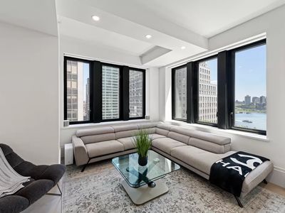 101 Wall St #19B, New York, NY, 10005