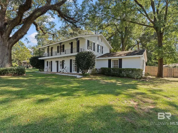 951 Highpoint Dr W, Mobile, AL 36693