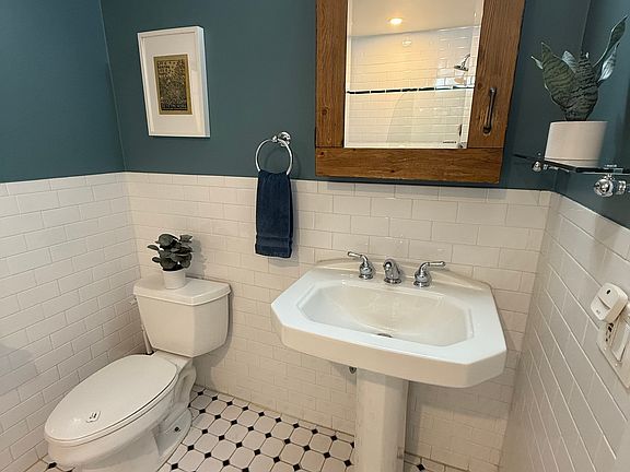 5th image of 535 Dean St APT 217