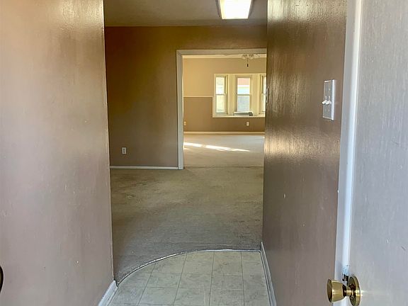 2nd image of 4713 Fernwood Dr
