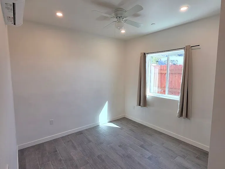 847 Winston Dr #7 — Photo 5