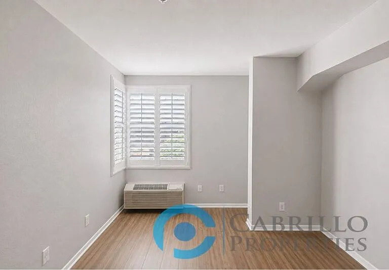 1435 India St #408 — Photo 10