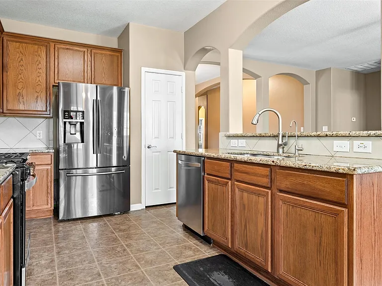8618 E Highlands Xing — Photo 12