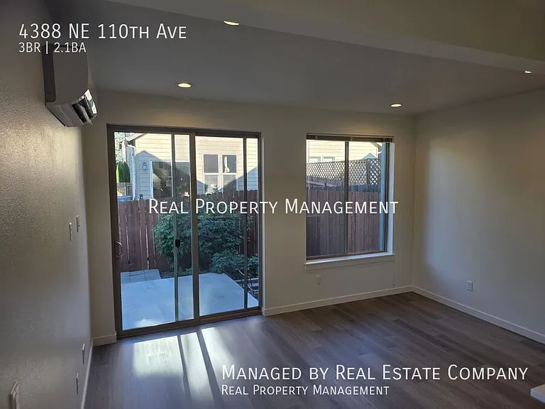 4388 NE 110th Ave — Photo 3