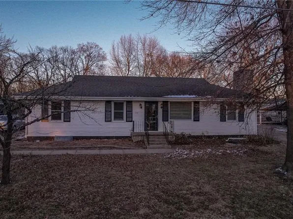 516 Cedar St, Osceola, MO 64776
