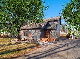 1035 Chestnut St, Birmingham, MI 48009