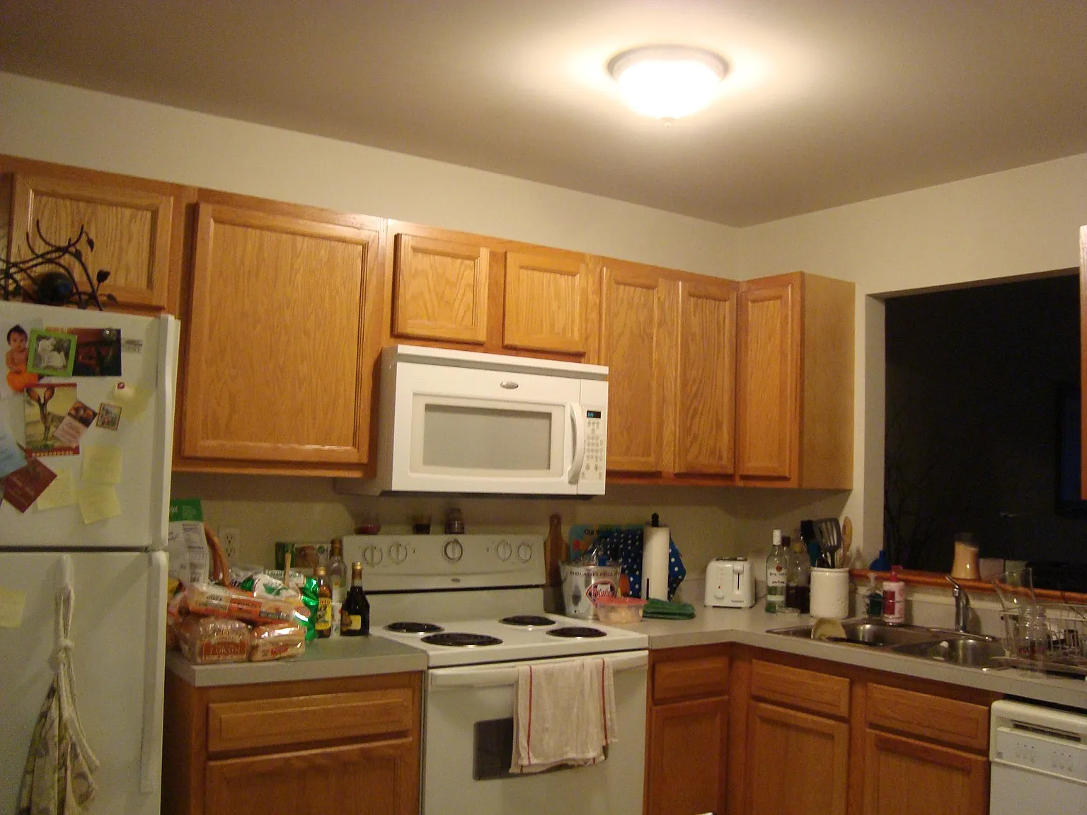 3 bed, 1.5 bath, 1296 sqft, $1,990 — Photo 4