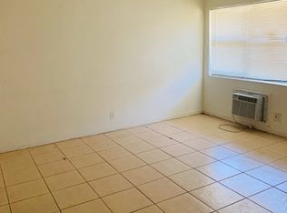 237 SE Park St APT B, Dania, FL 33004