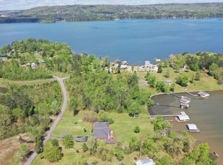 1 Milky Way Rd, Guntersville, AL 35976