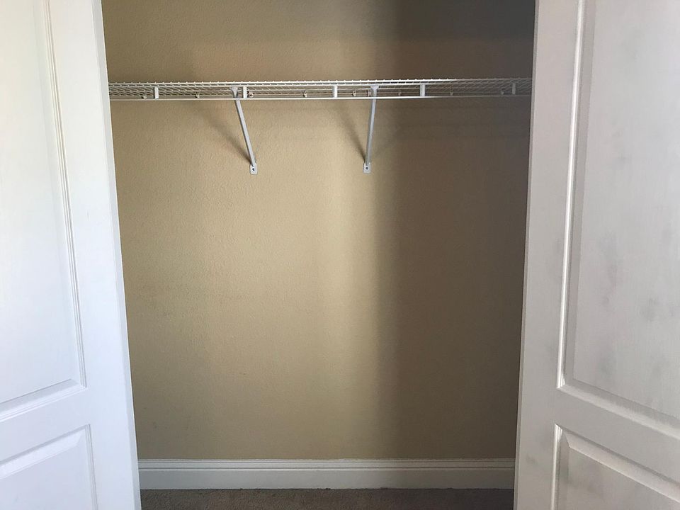 1st image of 402 Arelia Dr