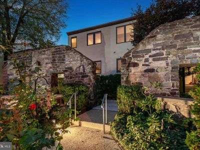 27 Lambert Ln, Lambertville, NJ, 08530