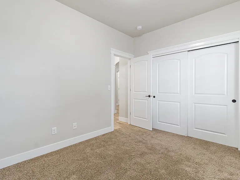 1015 White Birch Ave — Photo 25