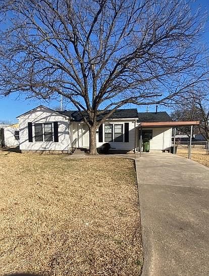 1st image of 7102 Maple Park Dr