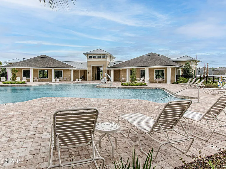 2446 Oak Stream Dr — Photo 44