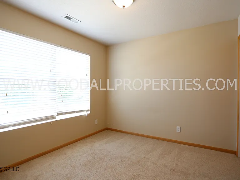 4015 154th St — Photo 10