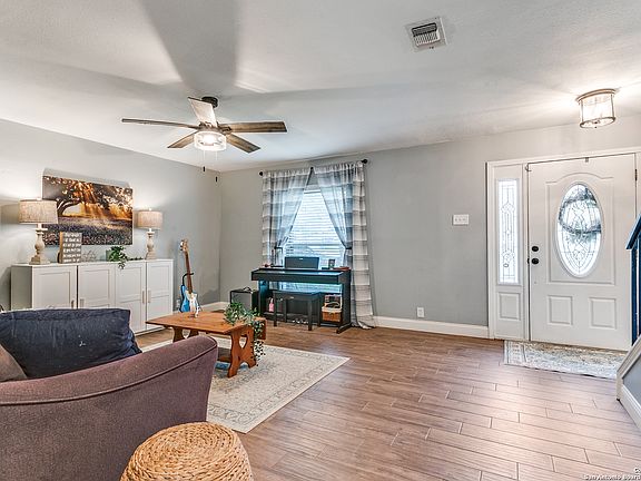 2nd image of 15231 Eaglebrook