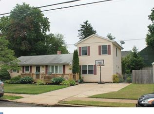 19 Sunset Blvd, Hamilton, NJ 08690