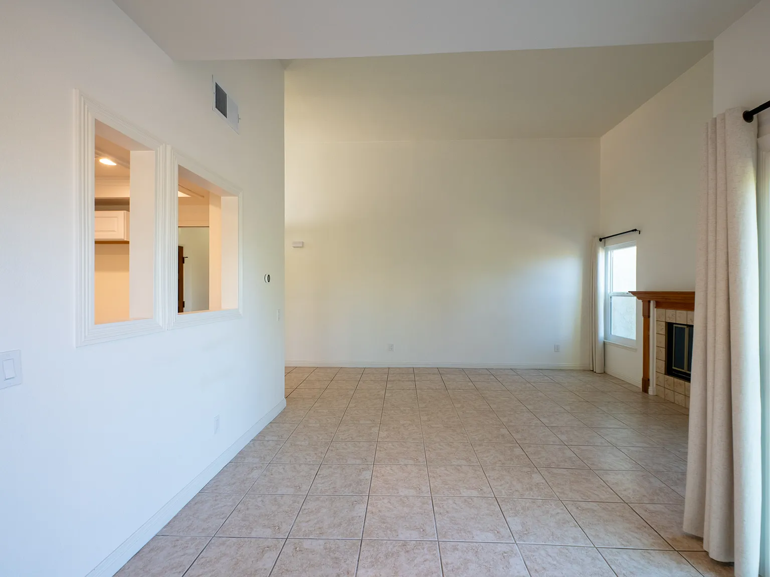 2 bed, 1120 sqft, $3,150 — Photo 4