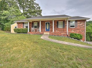 208 Tanner Ct, Kingsport, TN 37660