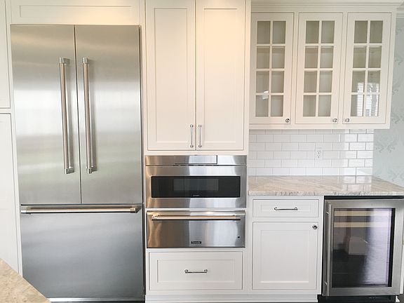 5th image of 16275 Academy Dr