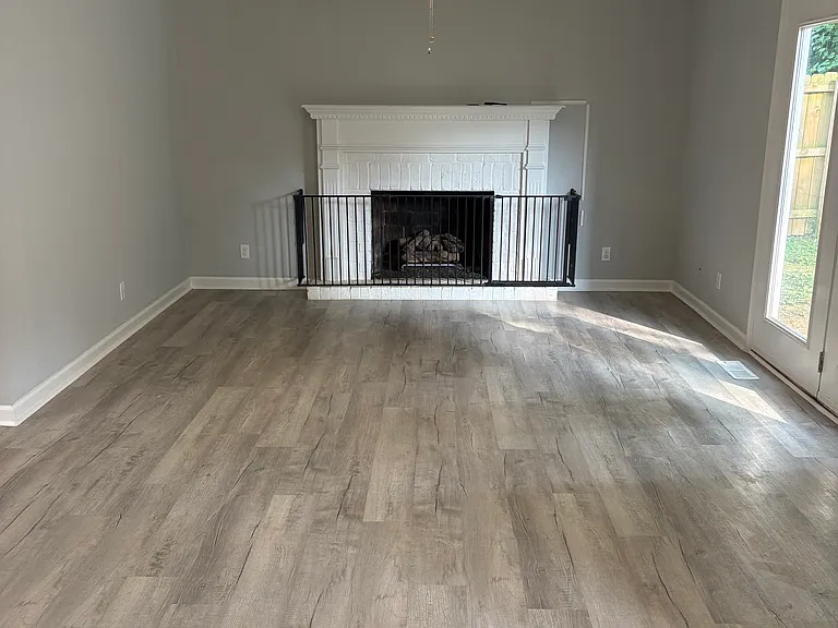 722 Creek Dr — Photo 23