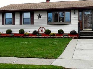 43 Penwood Dr, Buffalo, NY 14227
