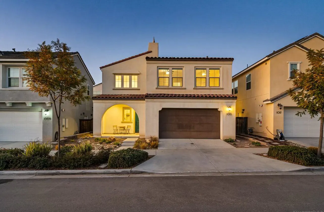 1013 Camino Levante — Photo 1