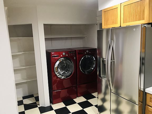 5th image of 2707 W Linden Ave #B