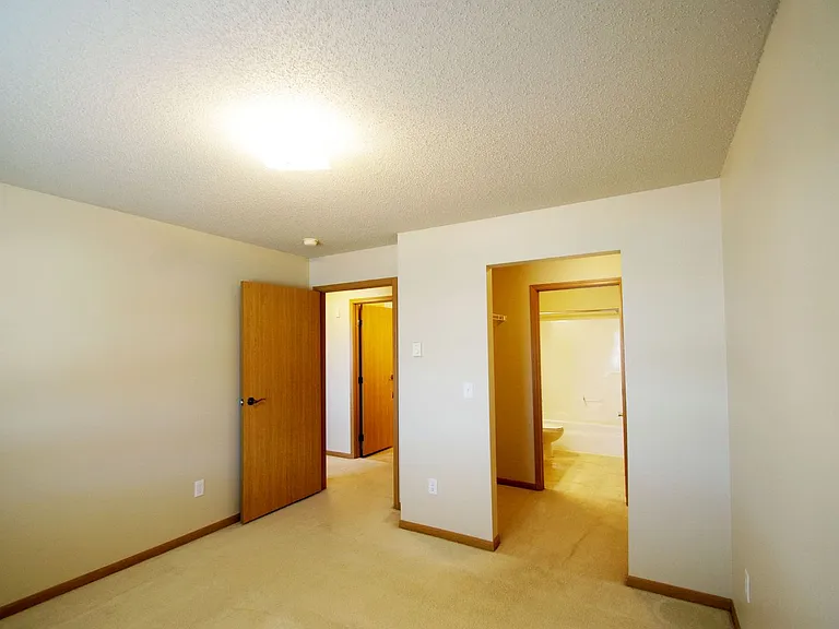The Boulder Apartments — Photo 38