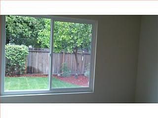 5th image of 610 Glenview Ct