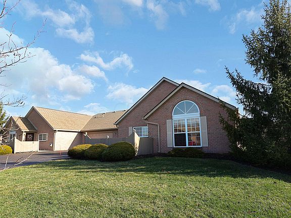 2nd image of 1252 Amberlea Dr W #4