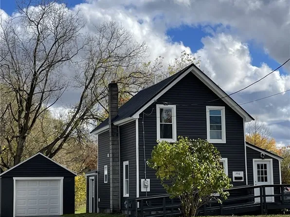 750 Bradley St, Watertown, NY 13601