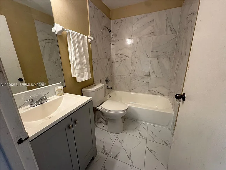 3441 NW 44th St #204 — Photo 14