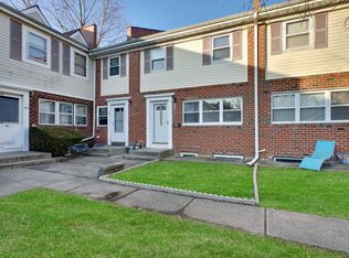 121 Primrose Ln, Brick, NJ 08724