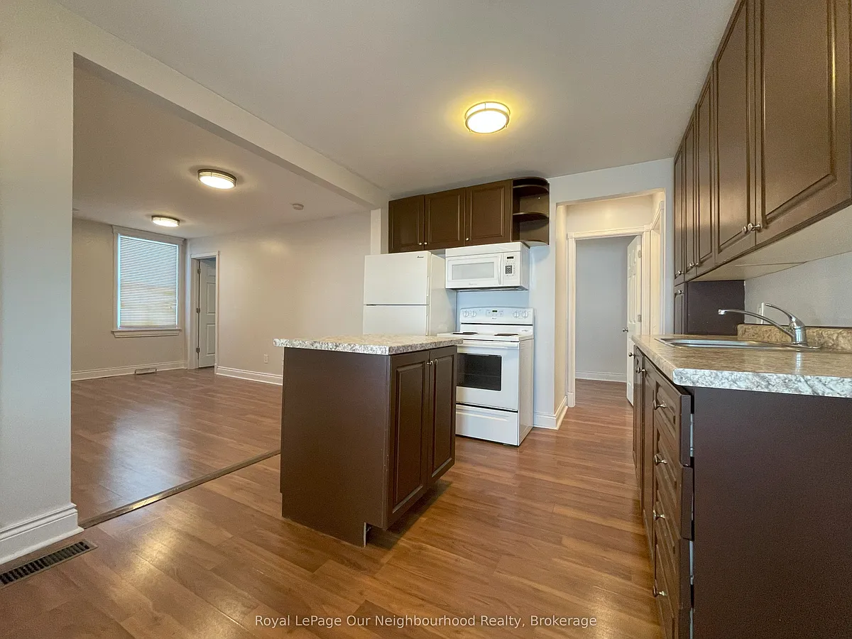 Building Photo - 112 Orange St #B