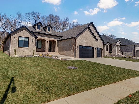 2nd image of 5435 E Wild Horse Drive