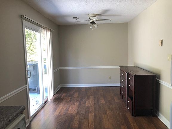 Dining room- ceiling fan