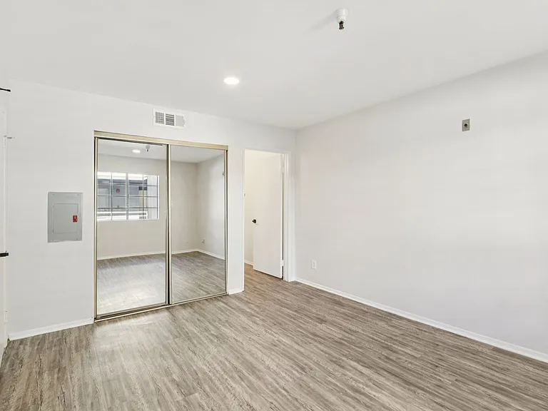 4378 Sepulveda Blvd — Photo 19