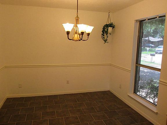 4th image of 2703 Fir Crest Ct