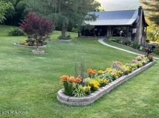 5349 Dr Thomas Walker Rd, Rose Hill, VA 24281