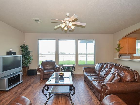 3rd image of 7007 Westford Park Ln