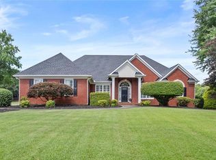 411 Hickory Fairway Ct, Woodstock, GA 30188