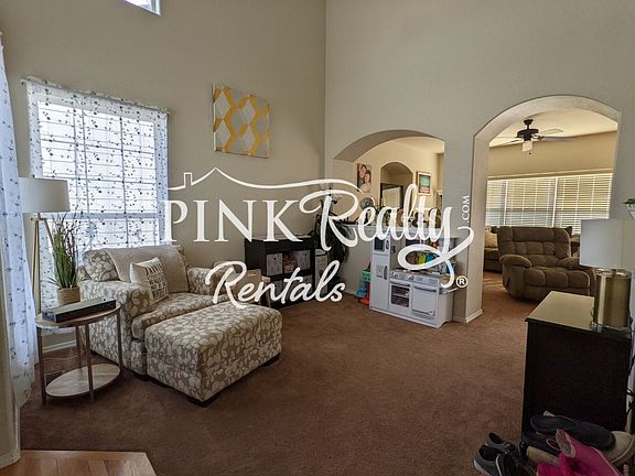 4th image of 1939 Pinyon Jay Dr