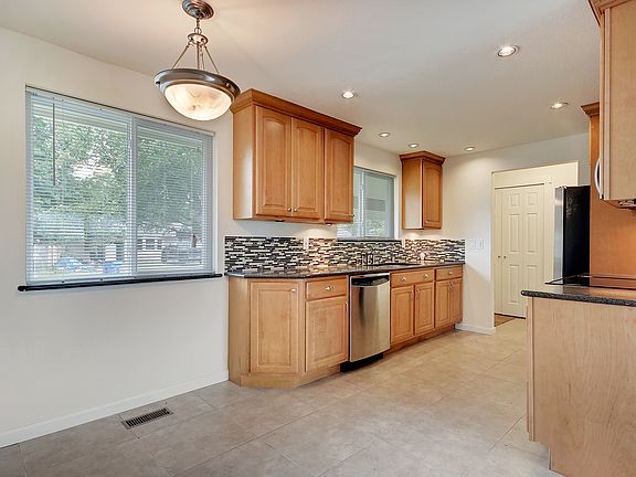 5th image of 14708 81st Street Ct E