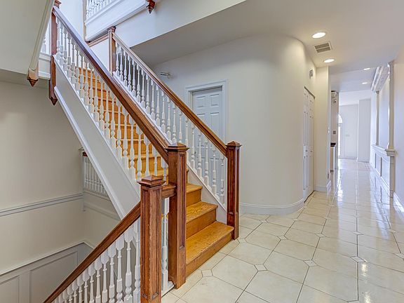5th image of 1825 S Broad St APT 2C