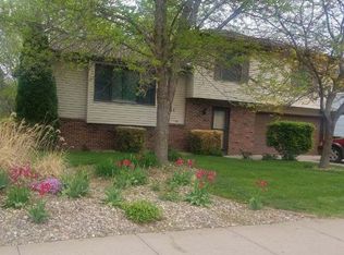 4211 Sunset Trl, Kearney, NE 68845