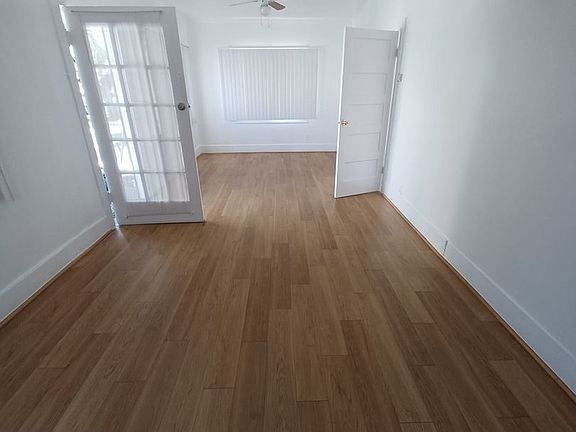 3rd image of 323 N Coronado St #1/2