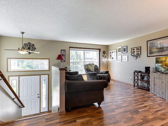 5th image of 15088 Farnham Ave N