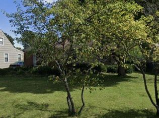 3266 Kenyon Rd, Columbus, OH 43221